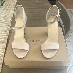 Nude Francesca’s block heel